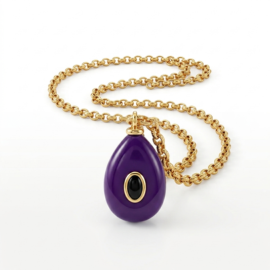 Collier April